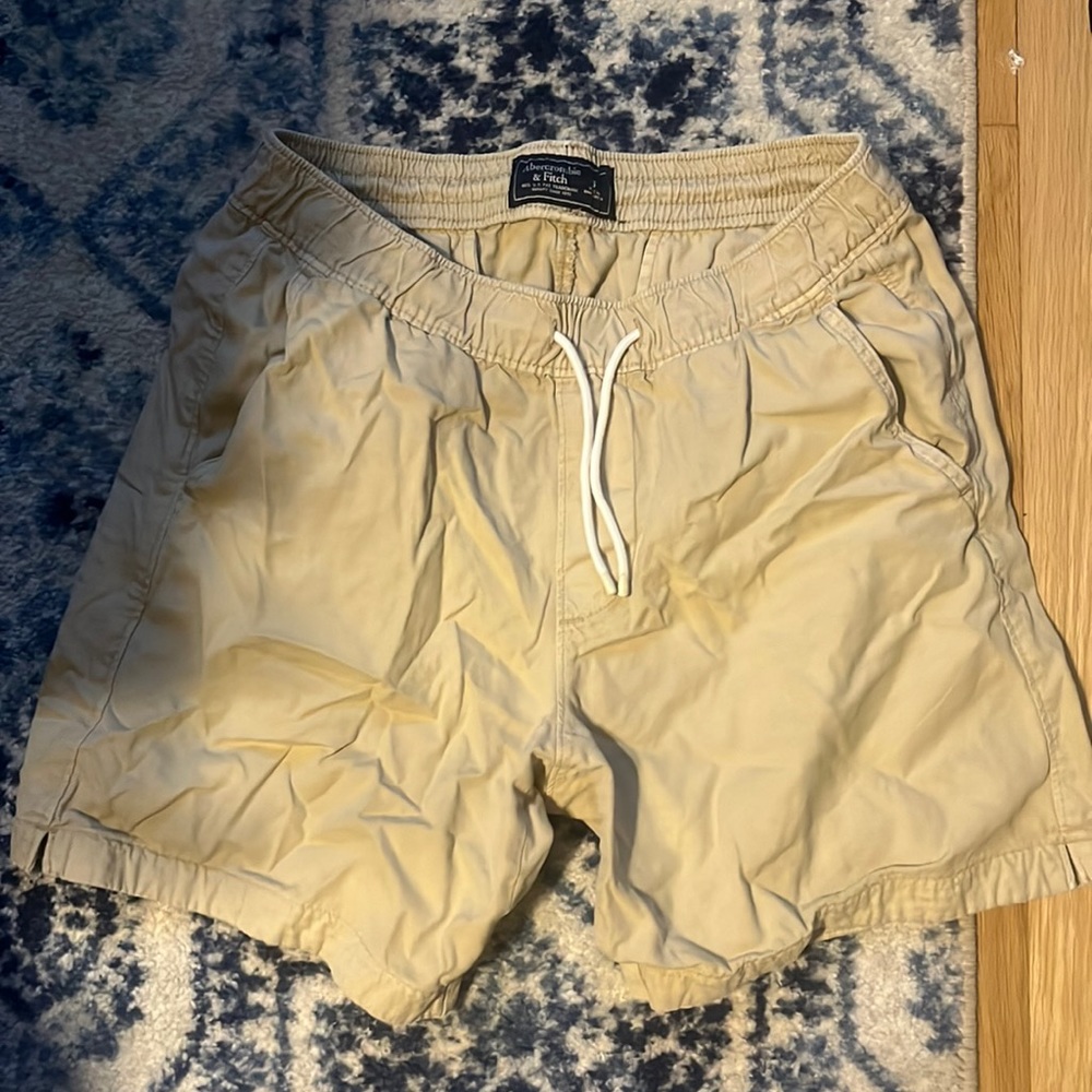 Abercrombie men’s khaki shorts size s